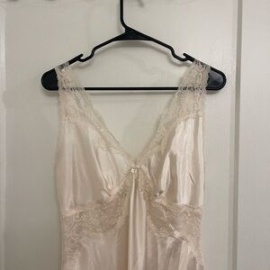 Coquette Dress Slip Gilligan & O'Malley Ivory Satin Lace-Trim Chemise